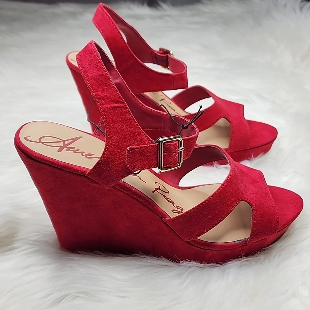 American Rag Rochelle Red Sandal Wedges - New In Box